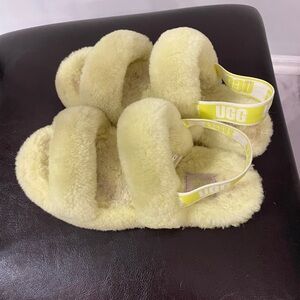 Ugg slippers genuine sterling girls kids size 3